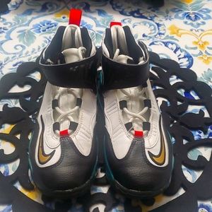 NIKE Air Griffey Max 1 GS "Sweetest Swing" Sneakers Size 3Y Green/White/Black